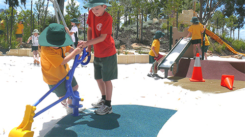 Parks-Playgrounds-for-children-kadidjiny-park.jpg