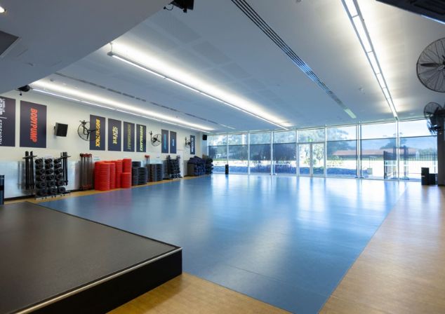 Group-fitness-studio.jpg