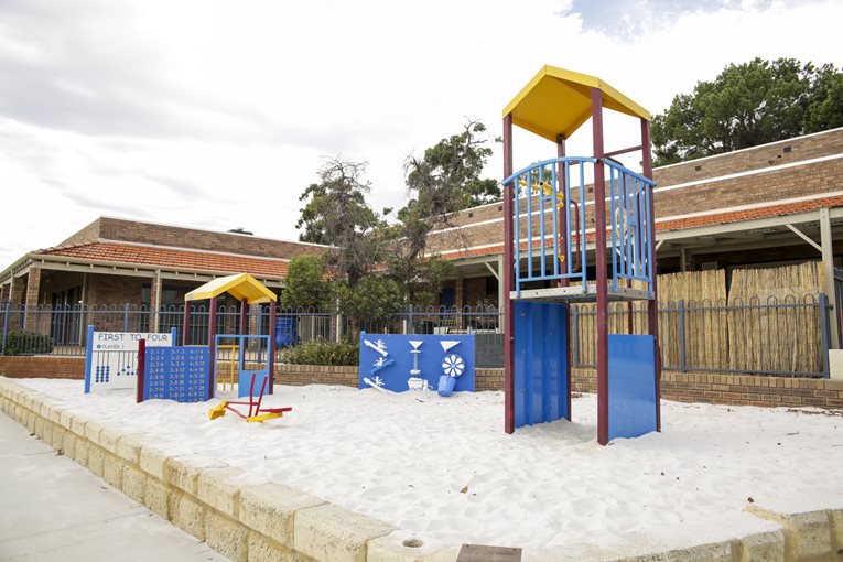 Blue-Gum-Community-Centre-Outdoor-Playground.JPG